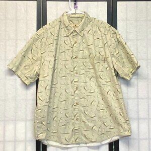 Woolrich XL Green Fishing Lure Print Outdoor Angler Short Sleeve Button Up Shirt